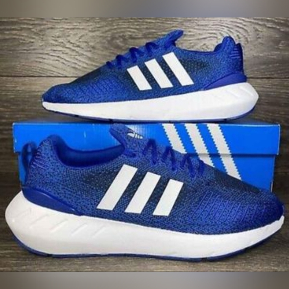 ADIDAS SWIFT MEN'S US SIZE 9.5 BRAND NEW IN BOX